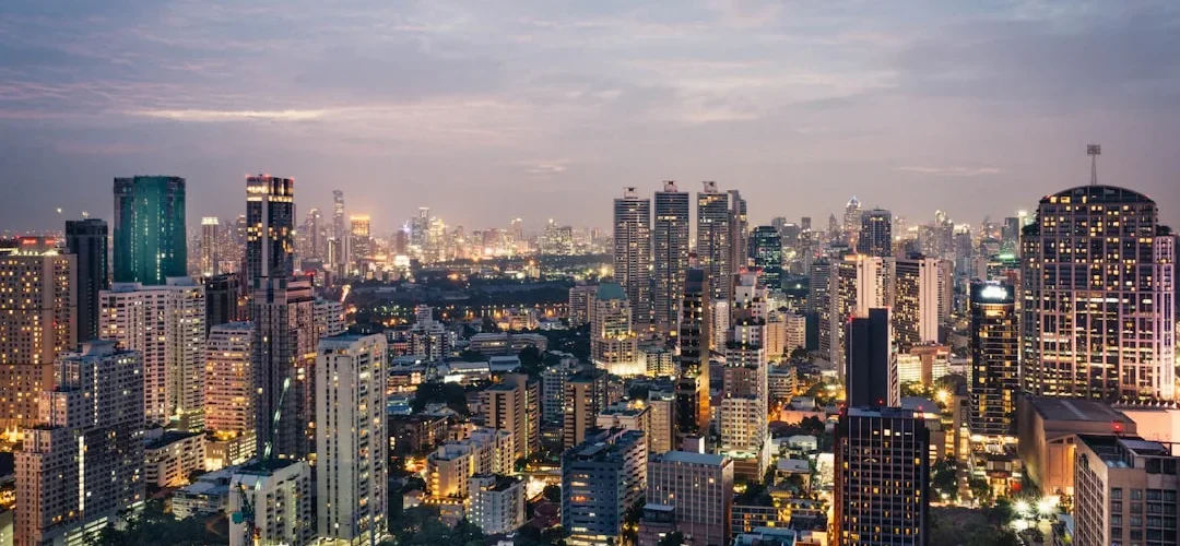 china plan ia dominacion Jorge Razo - Entrenador de emprendedores digitales China revela su plan para DOMINAR la IA: robots, computación cuántica y el fin de la dependencia de EE.UU.