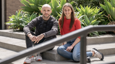 marie schneegans michael fester 14ai founders Jorge Razo - Entrenador de emprendedores digitales Este Matrimonio Creó una Agencia de IA que Reemplaza Equipos de Soporte Completos