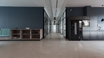 test upload Jorge Razo - Entrenador de emprendedores digitales OpenAI está perdiendo la guerra del código: cómo Anthropic humilló a Sam Altman con Claude Code